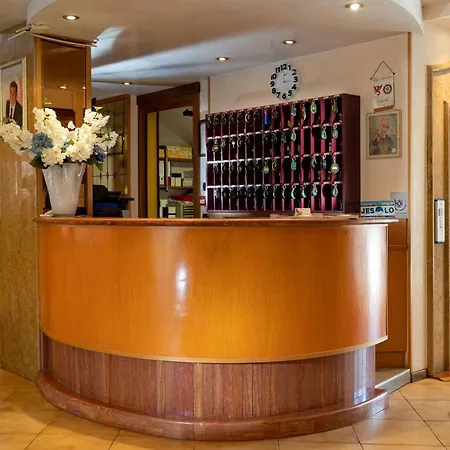 Hotel Kennedy 3*